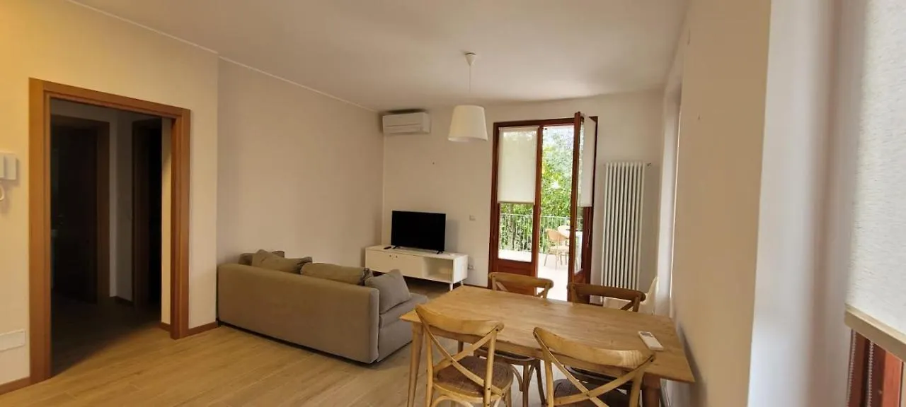Ca' De L'Achille Apartment Torri Del Benaco
