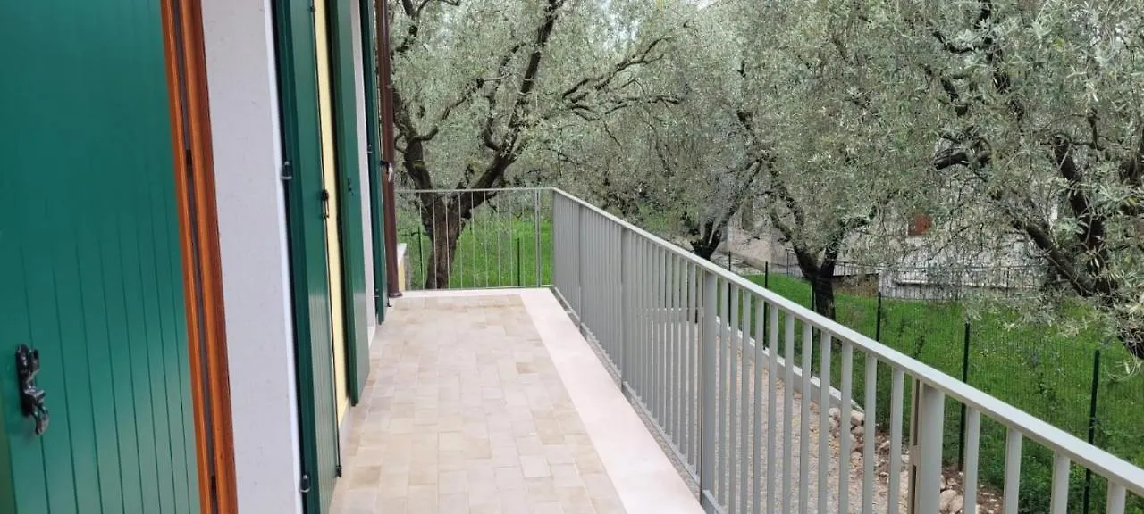 Ca' De L'Achille Apartment Torri Del Benaco